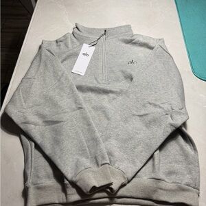 ALO Yoga Men’s Light Heather Gray Quarter-Zip